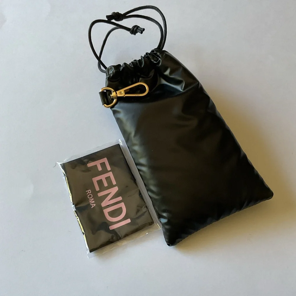 FENDI LARGE PUFFER SUNGLASSES POUCH BLACK PALE PINK LOGO AND CLEANING CLOTH NEW